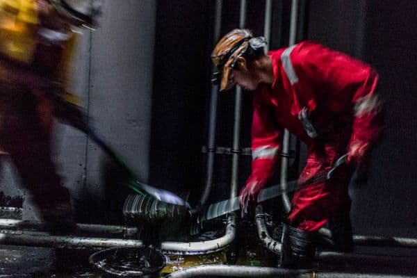 Cleaning of Cargo Tanks in Tanker Ships